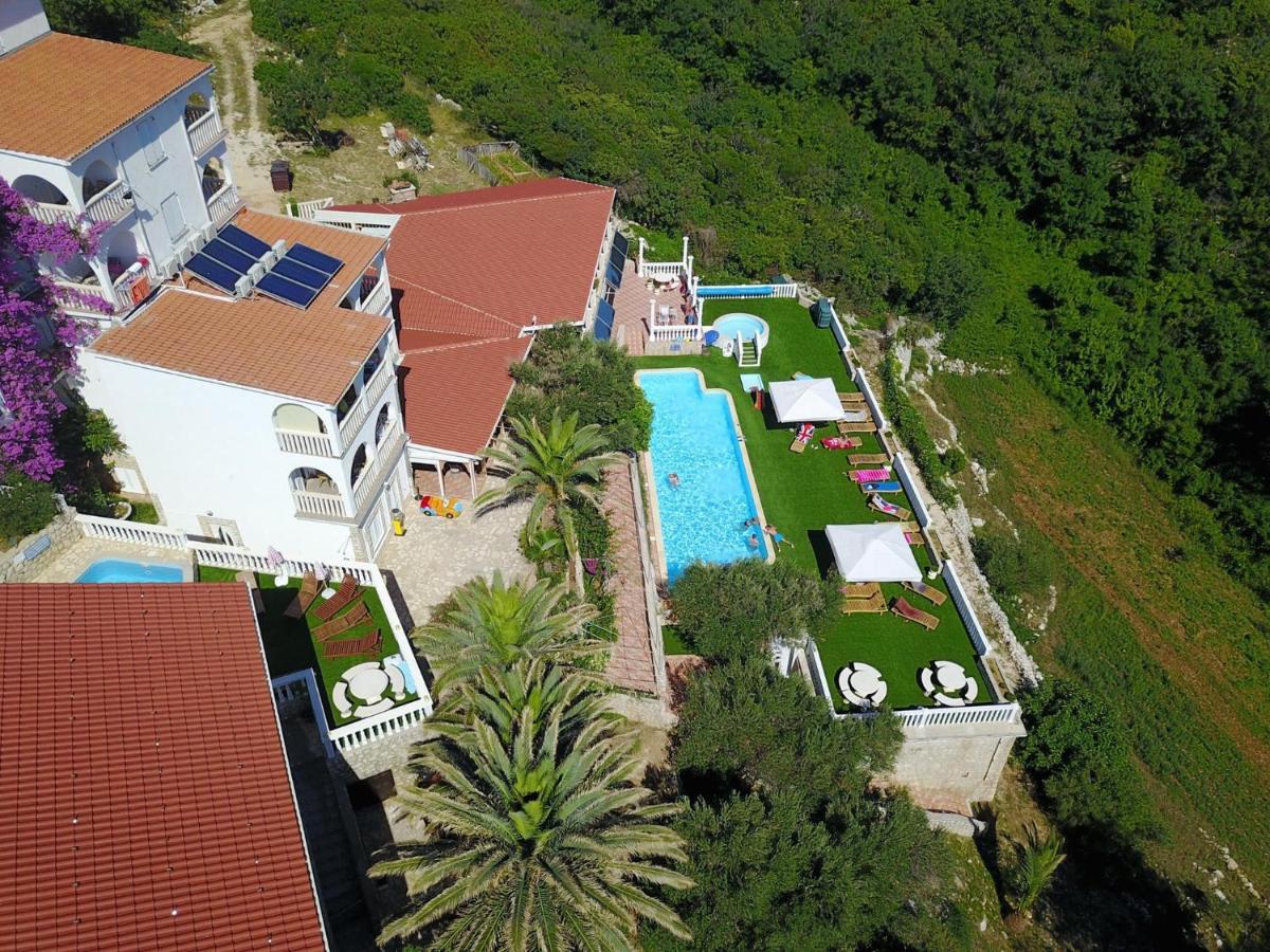 Garden Resort - Apartments Maslina Potocnica Esterno foto