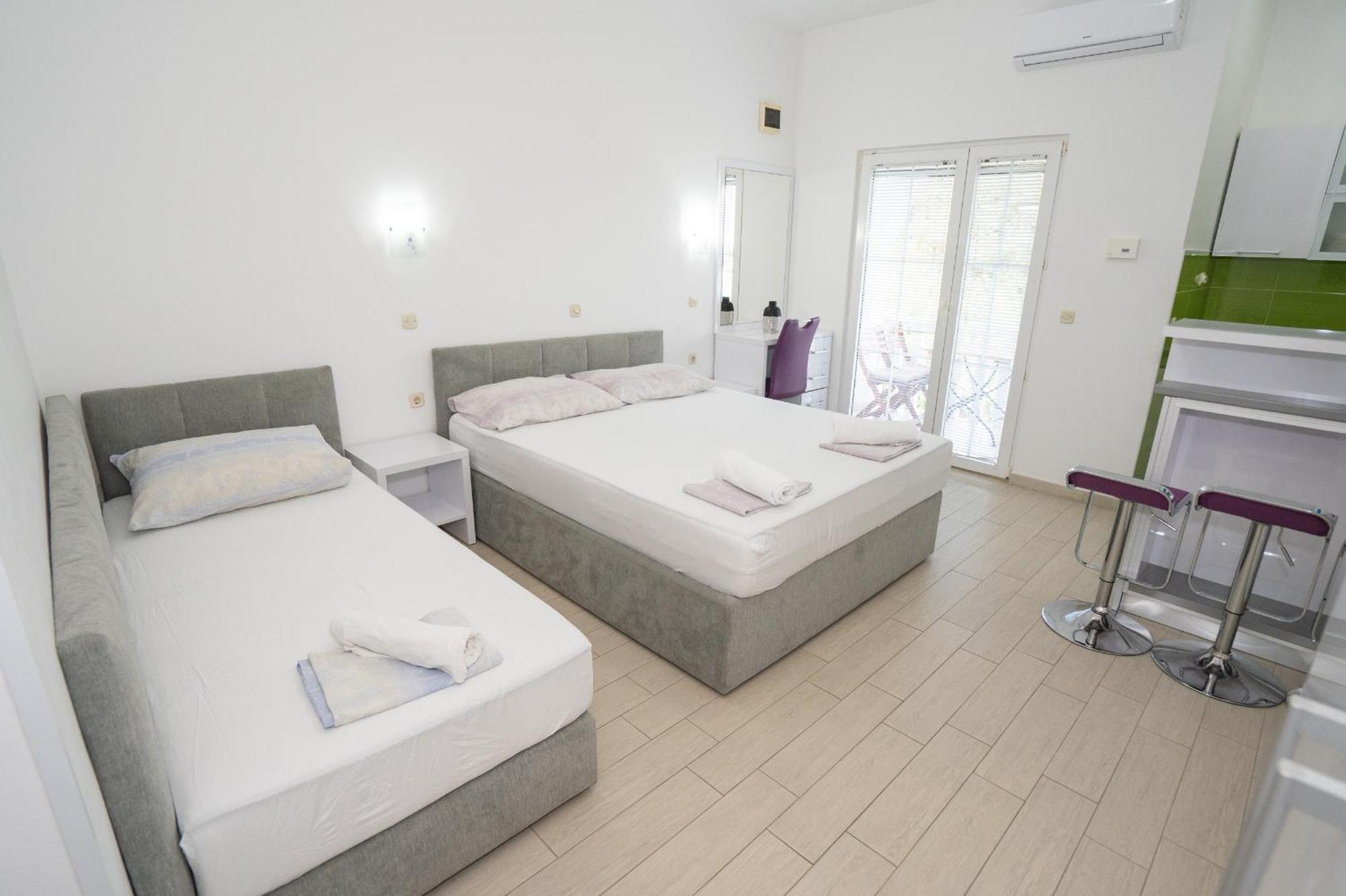 Garden Resort - Apartments Maslina Potocnica Esterno foto