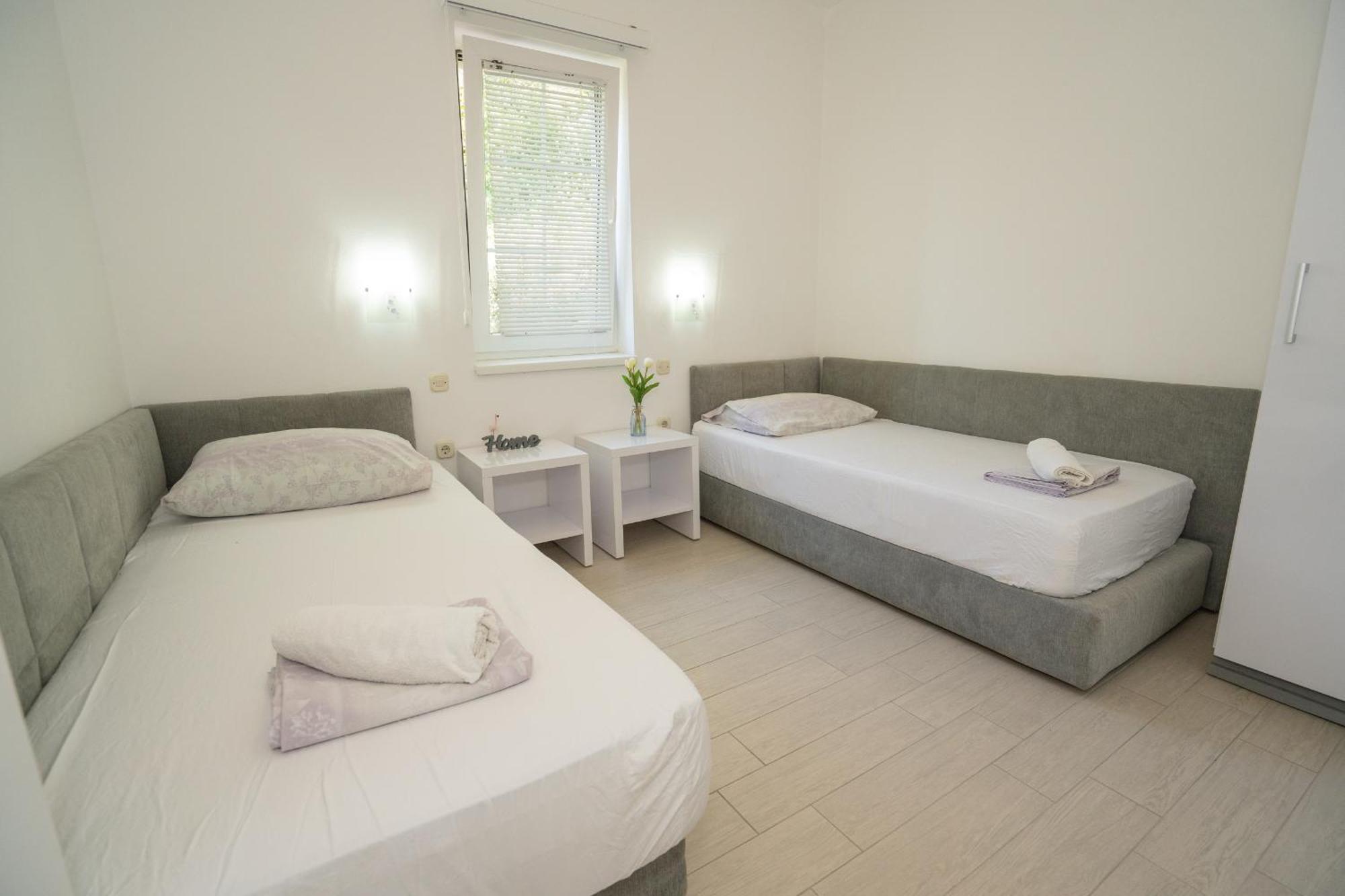 Garden Resort - Apartments Maslina Potocnica Esterno foto