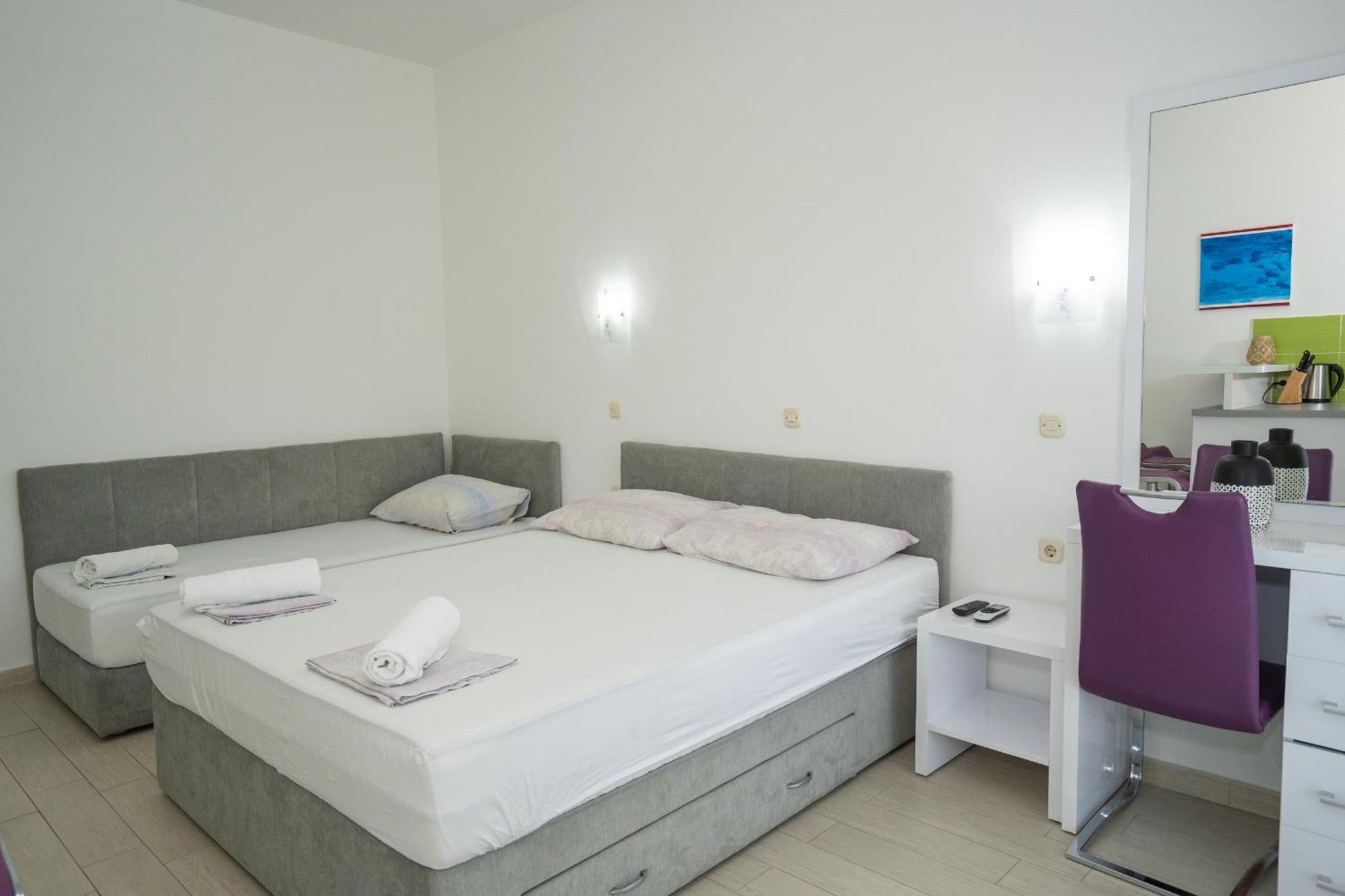 Garden Resort - Apartments Maslina Potocnica Camera foto